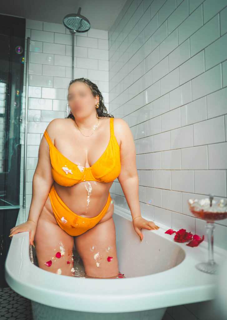 Tabitha Jones London BBW